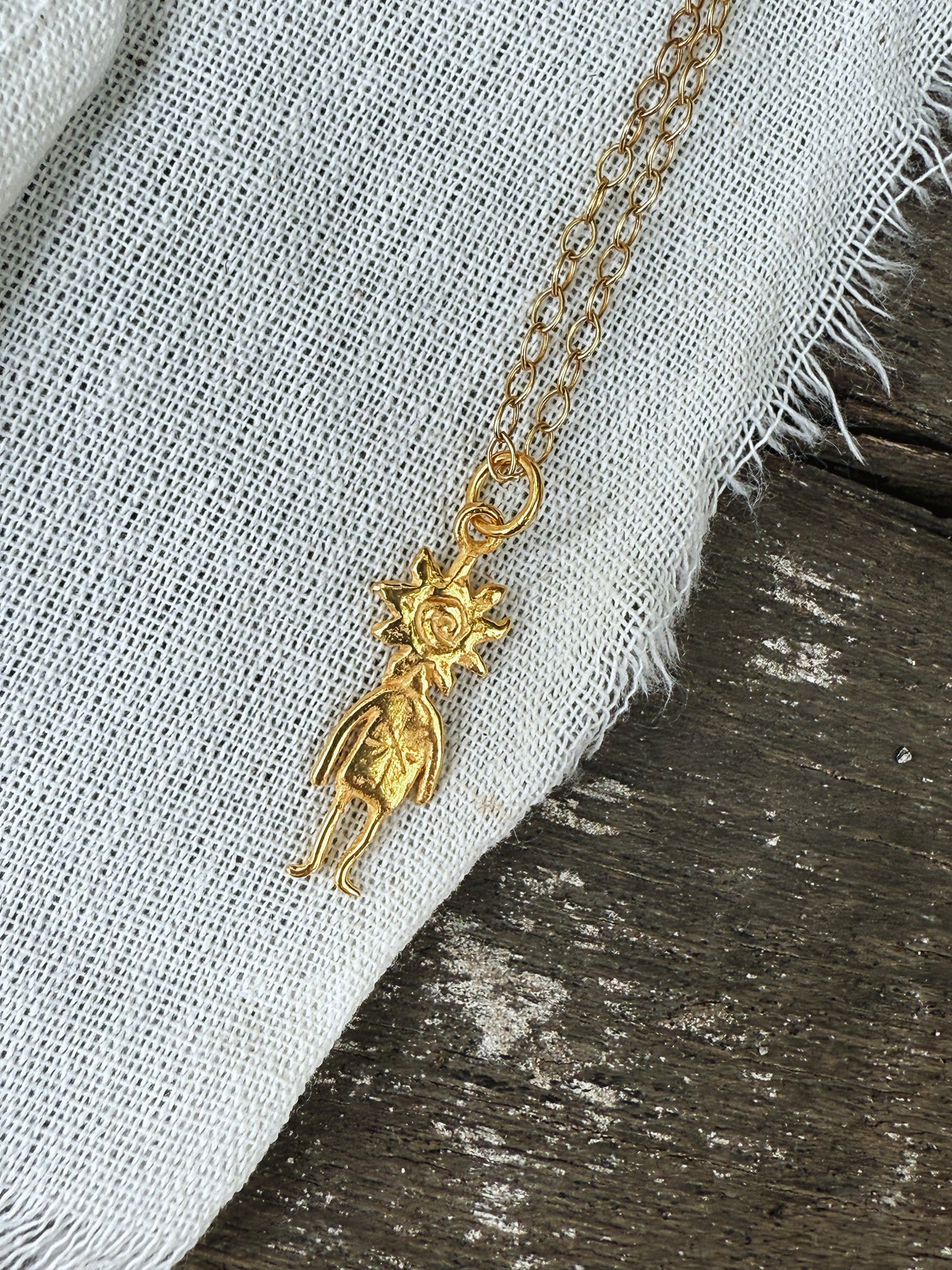 SUN MAN GOLD