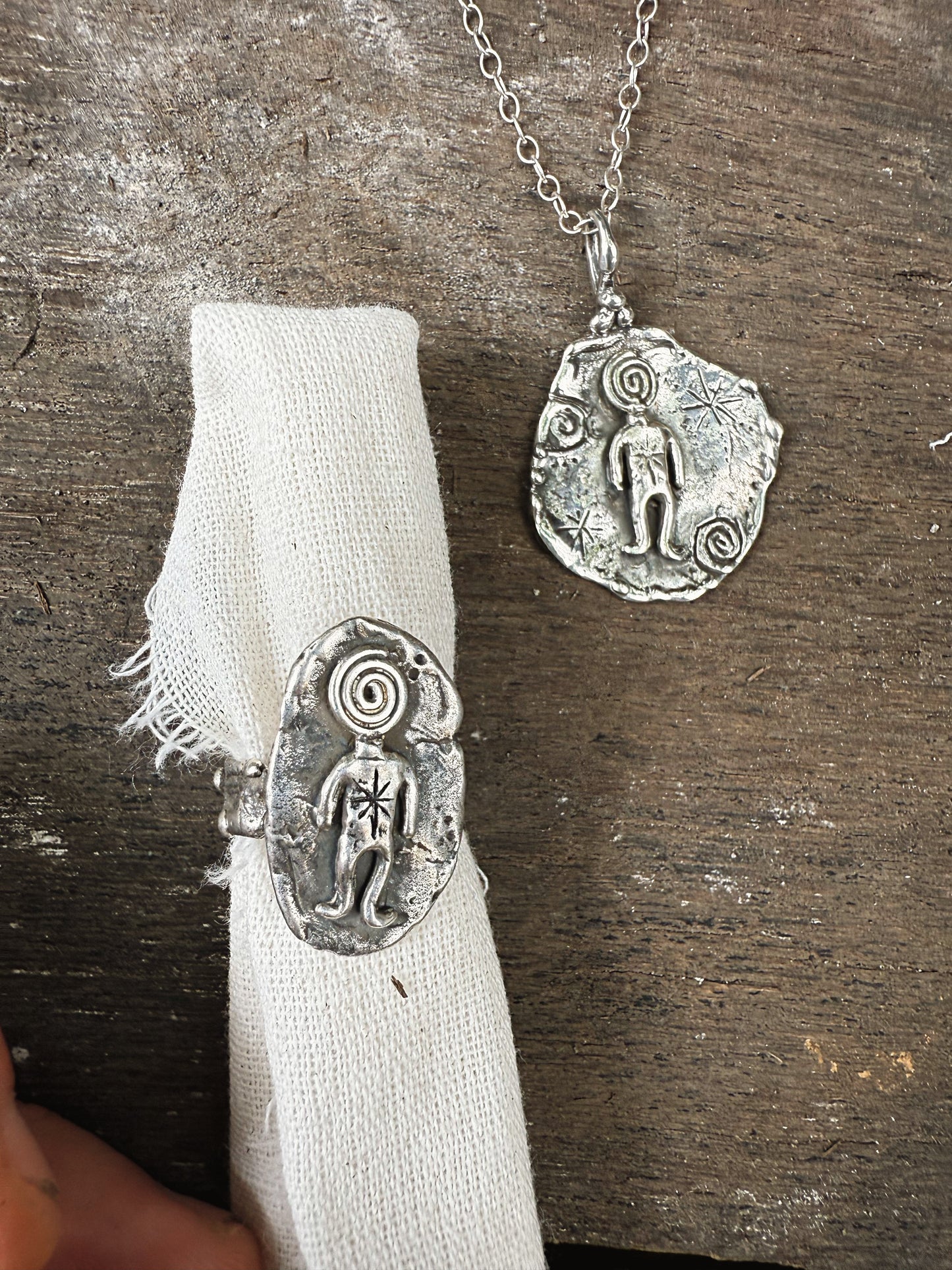 DIZZY MAN RING