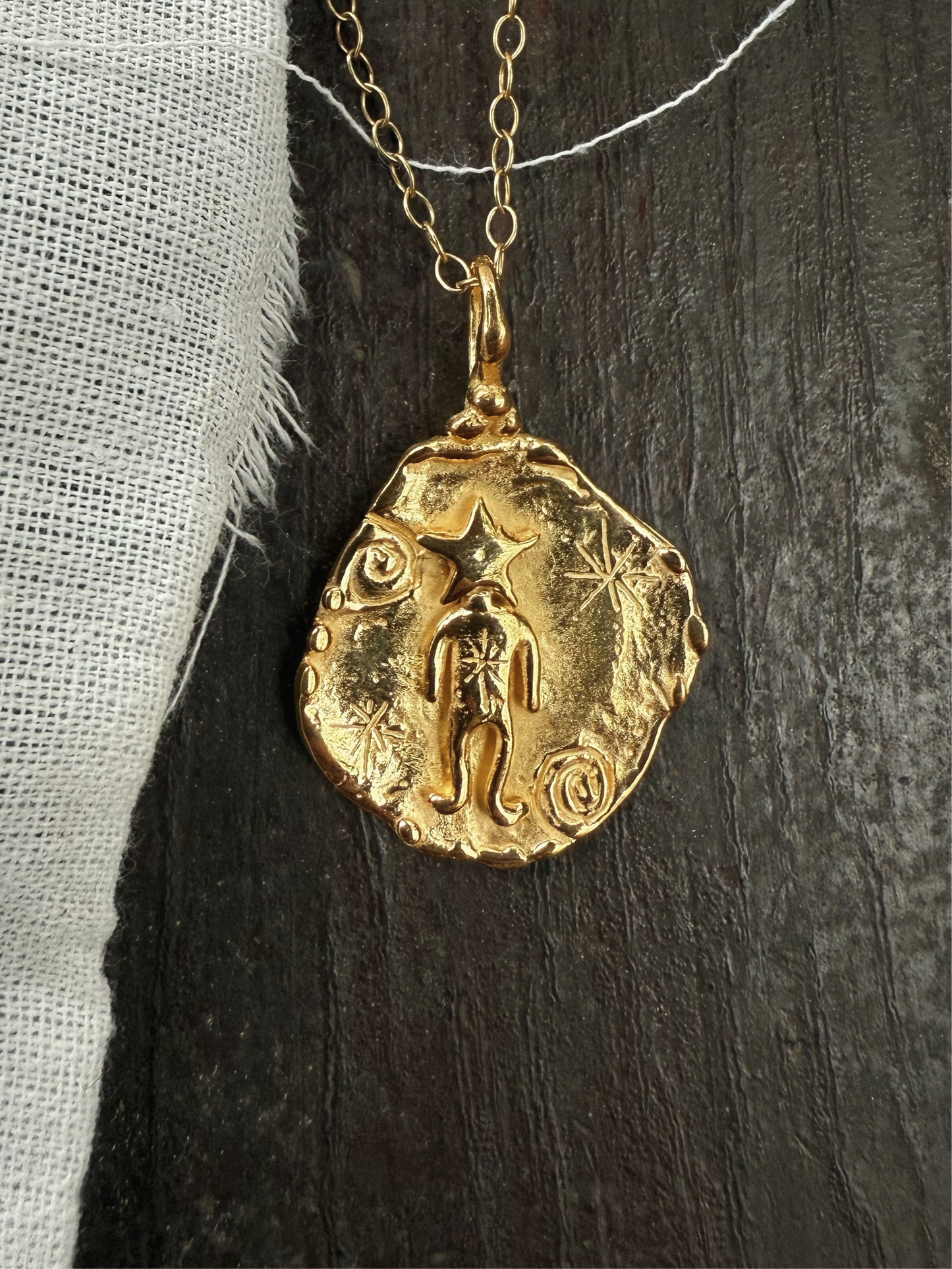 STAR MAN TOKEN GOLD