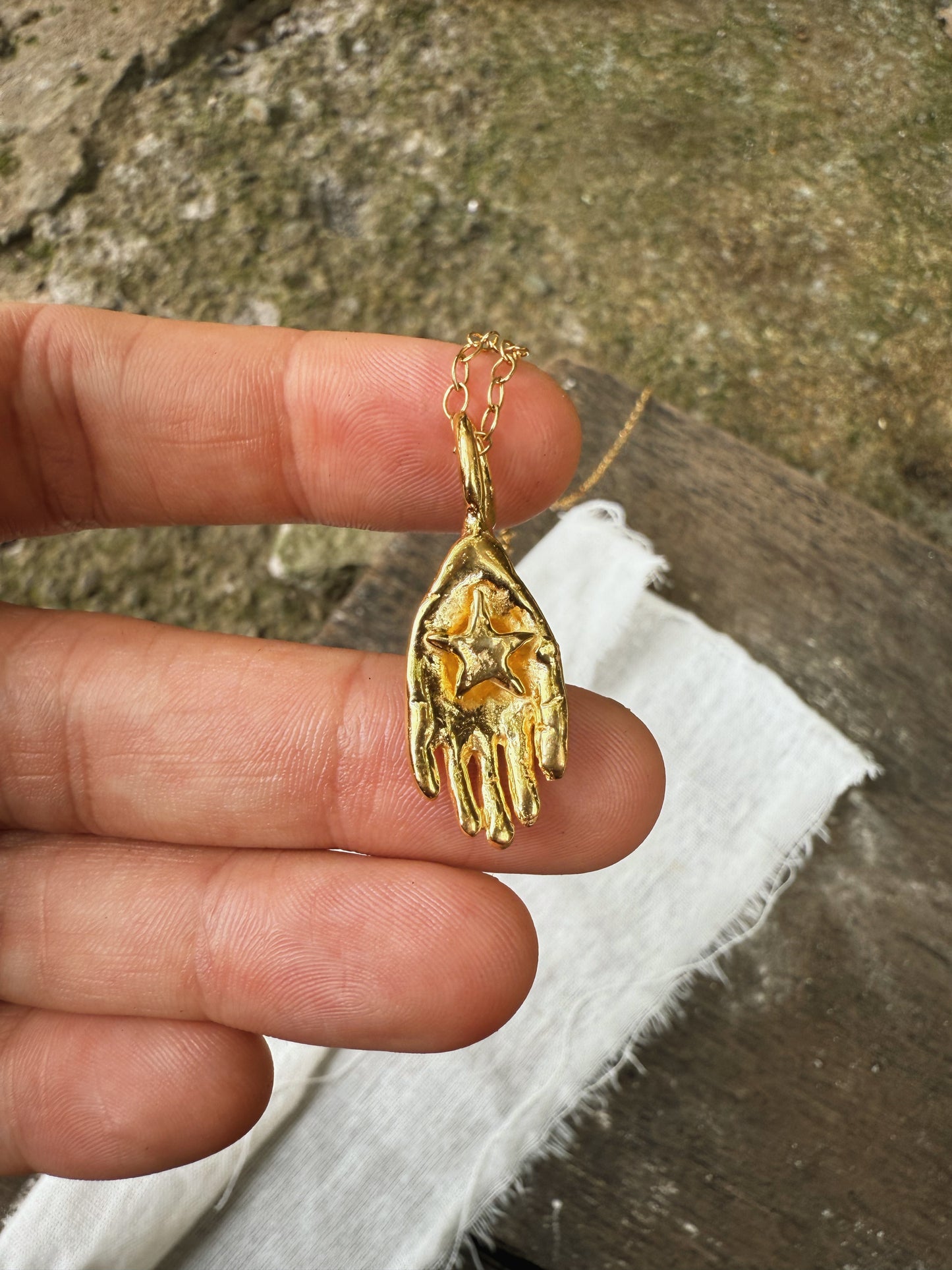CATCHING STARS GOLD