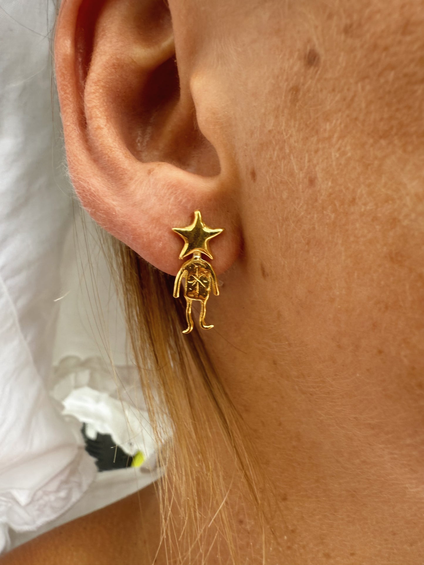 STAR MAN STUDS GOLD