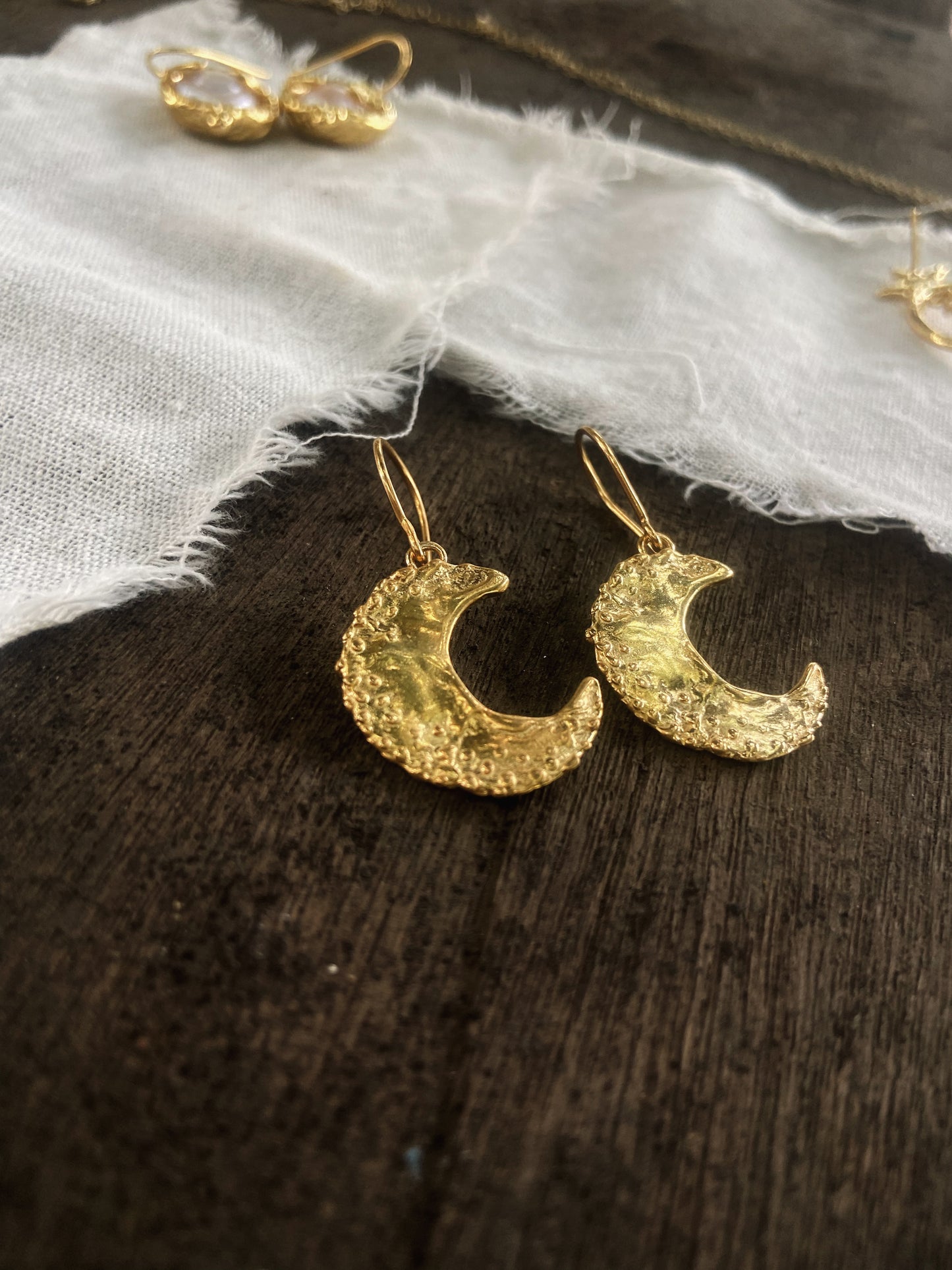 MOON DANCE ✧ GOLD