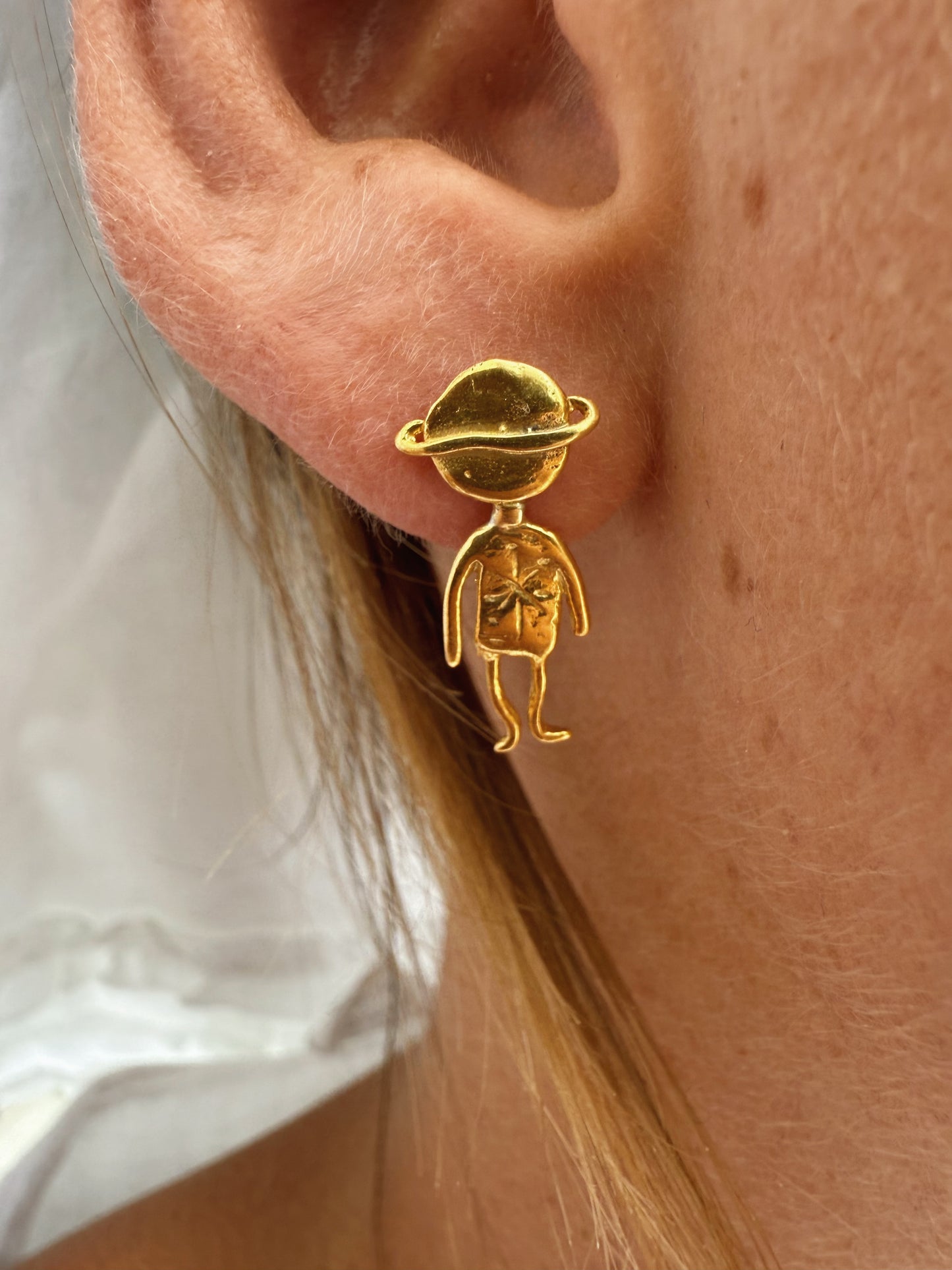 COSMO MAN STUD GOLD