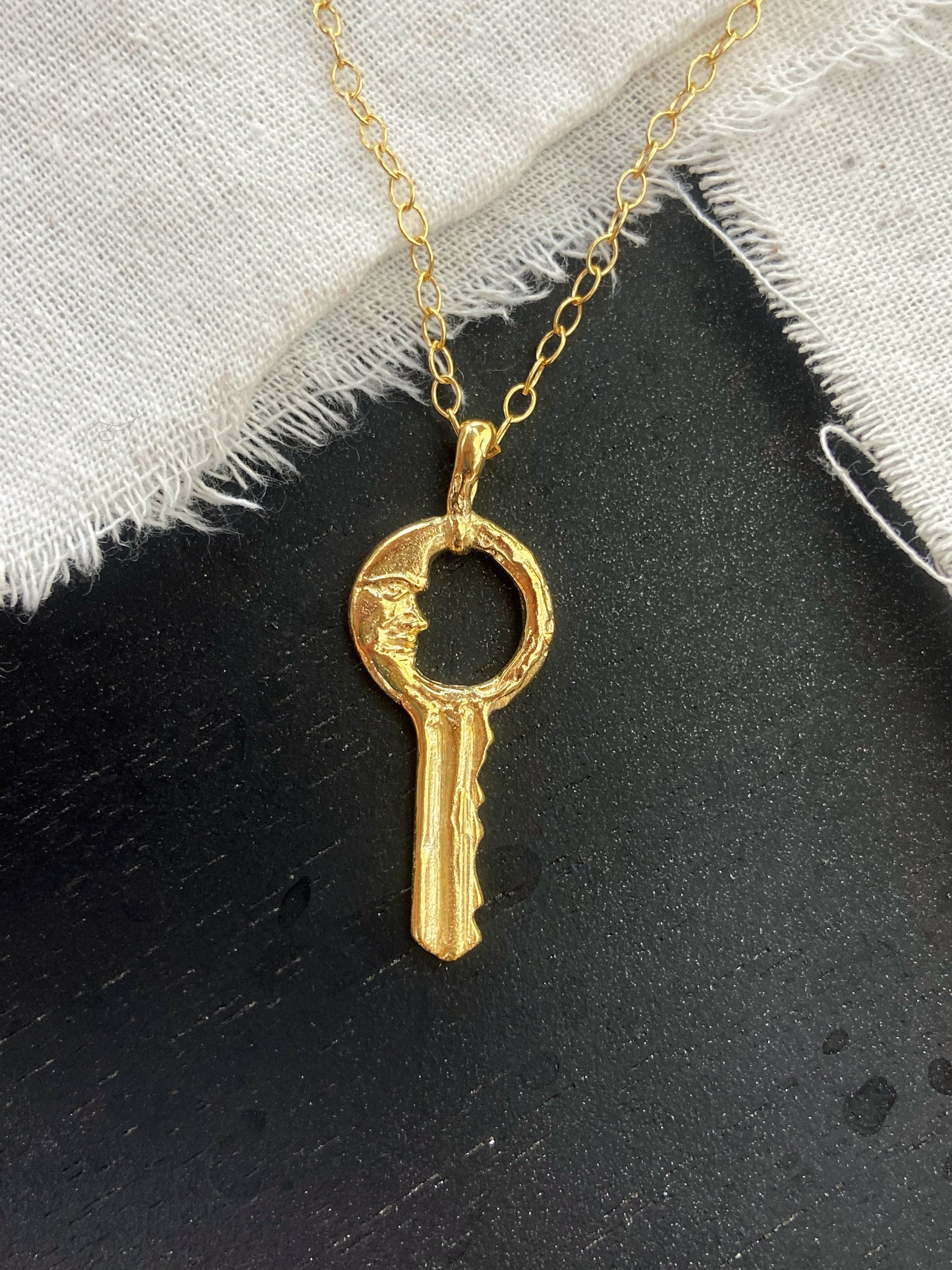 ZANDER ✧ GOLD
