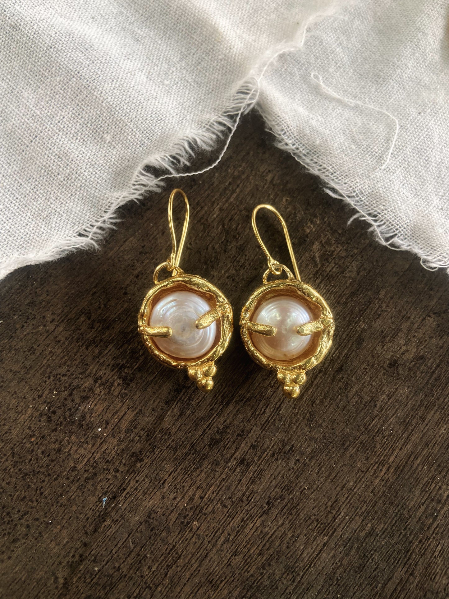 BINDI earrings ✧ GOLD