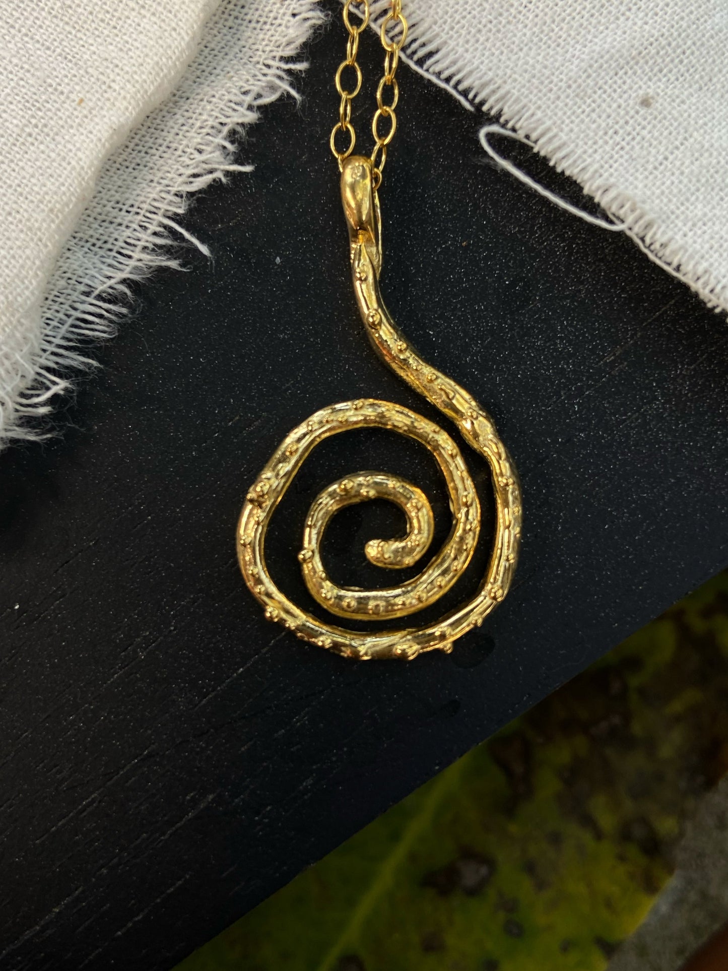 TWIRL ✧ GOLD