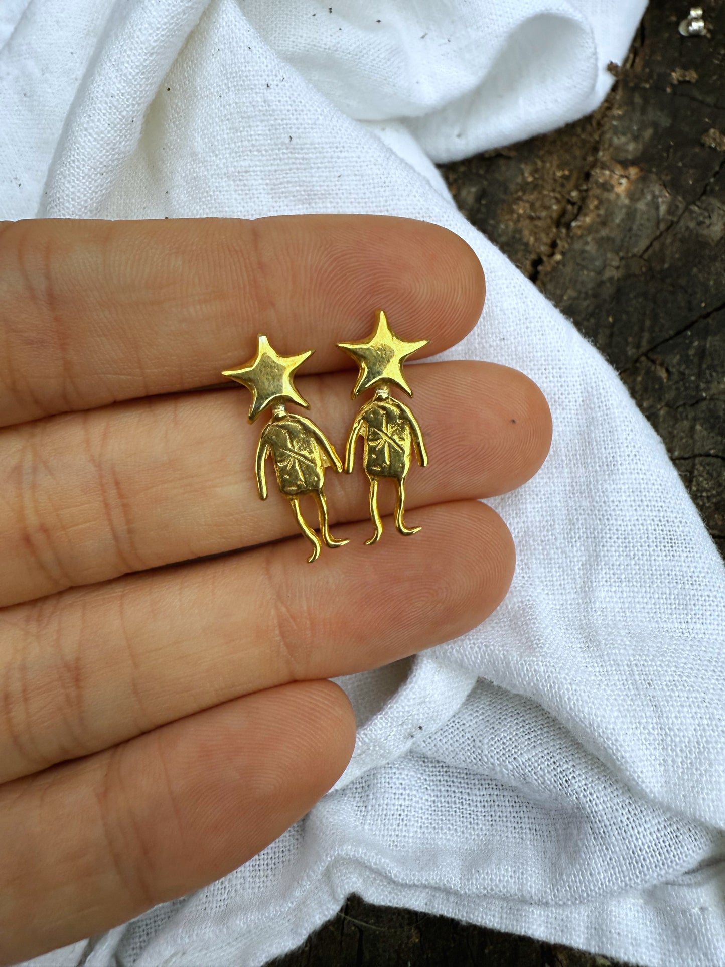 STAR MAN STUDS GOLD