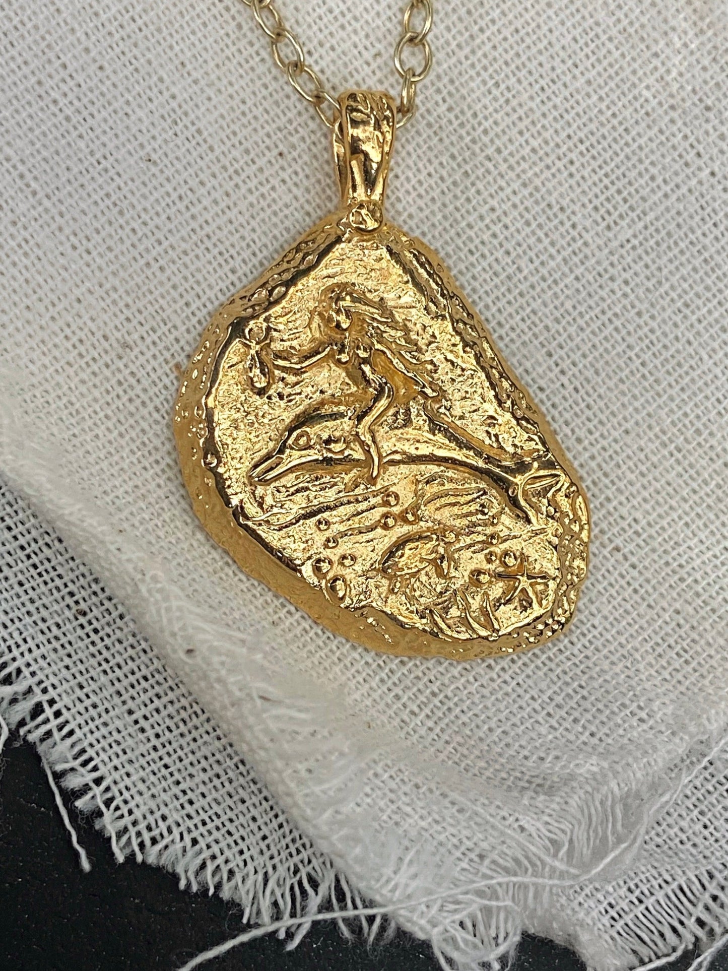DOLPHIN DANCER ✧ GOLD