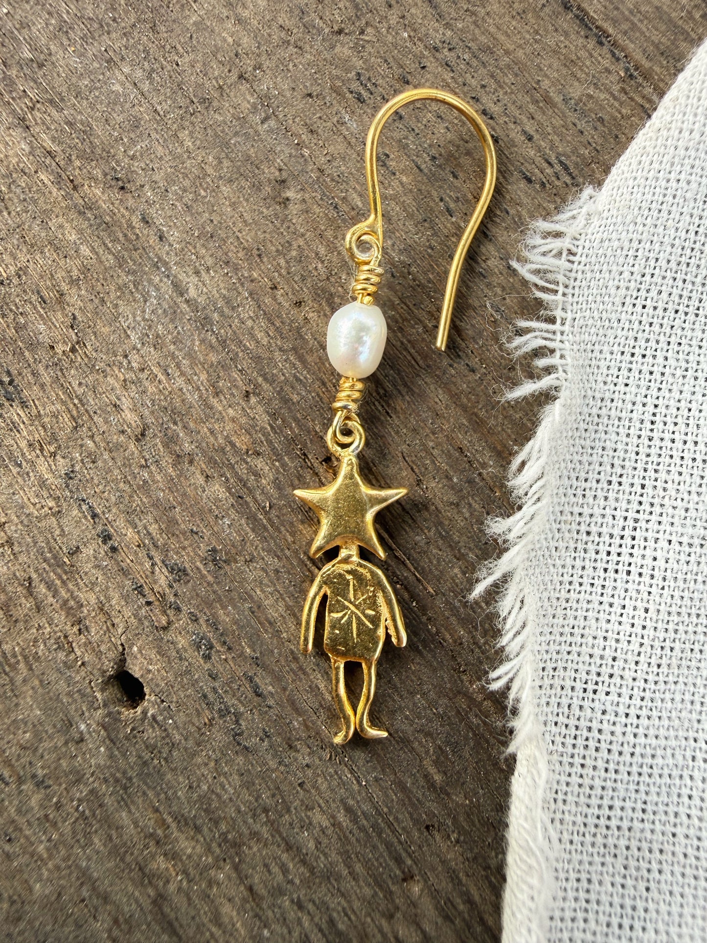 STAR MAN PEARL DROP GOLD