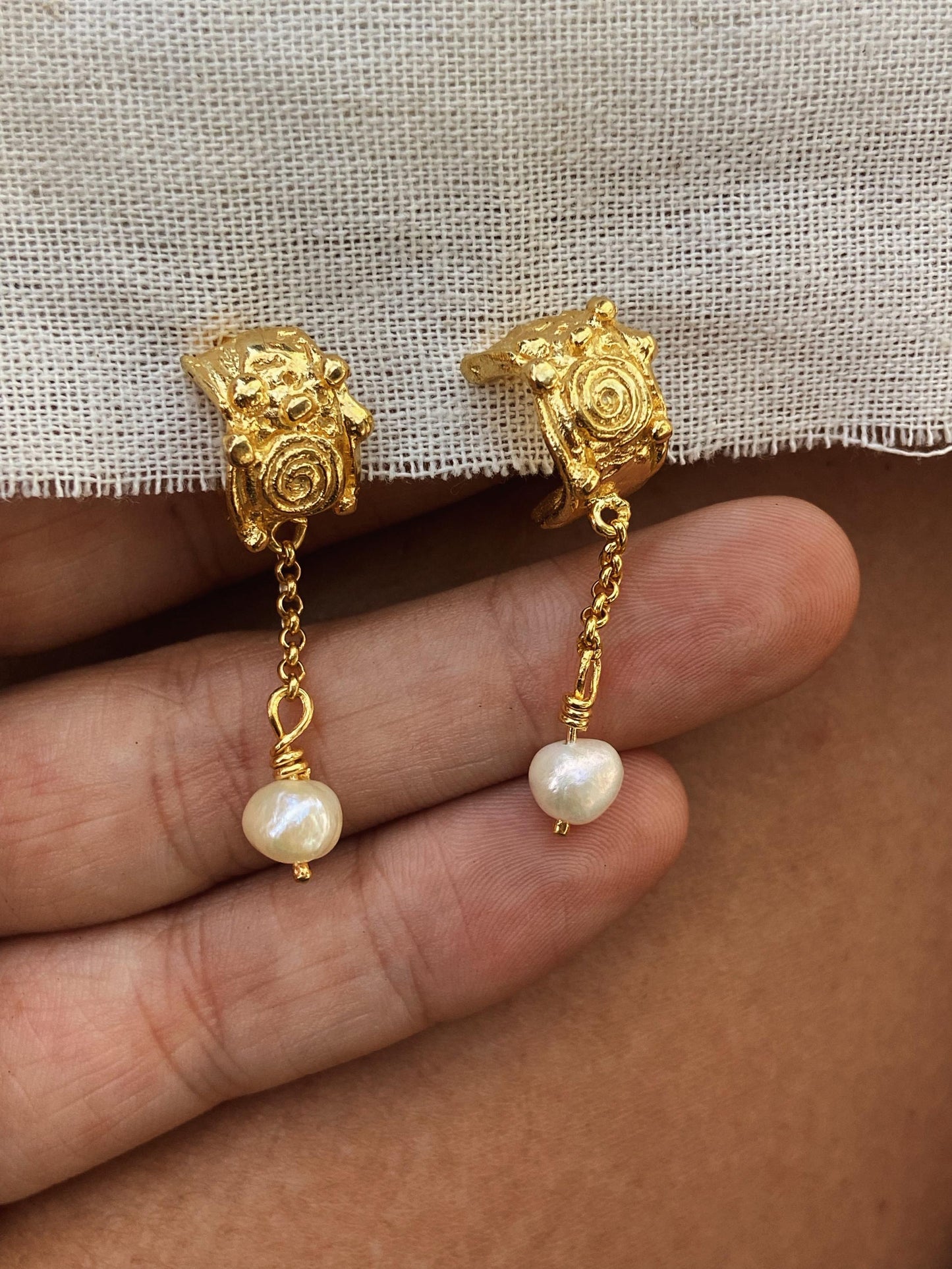 CINNAMON PEARLS GOLD