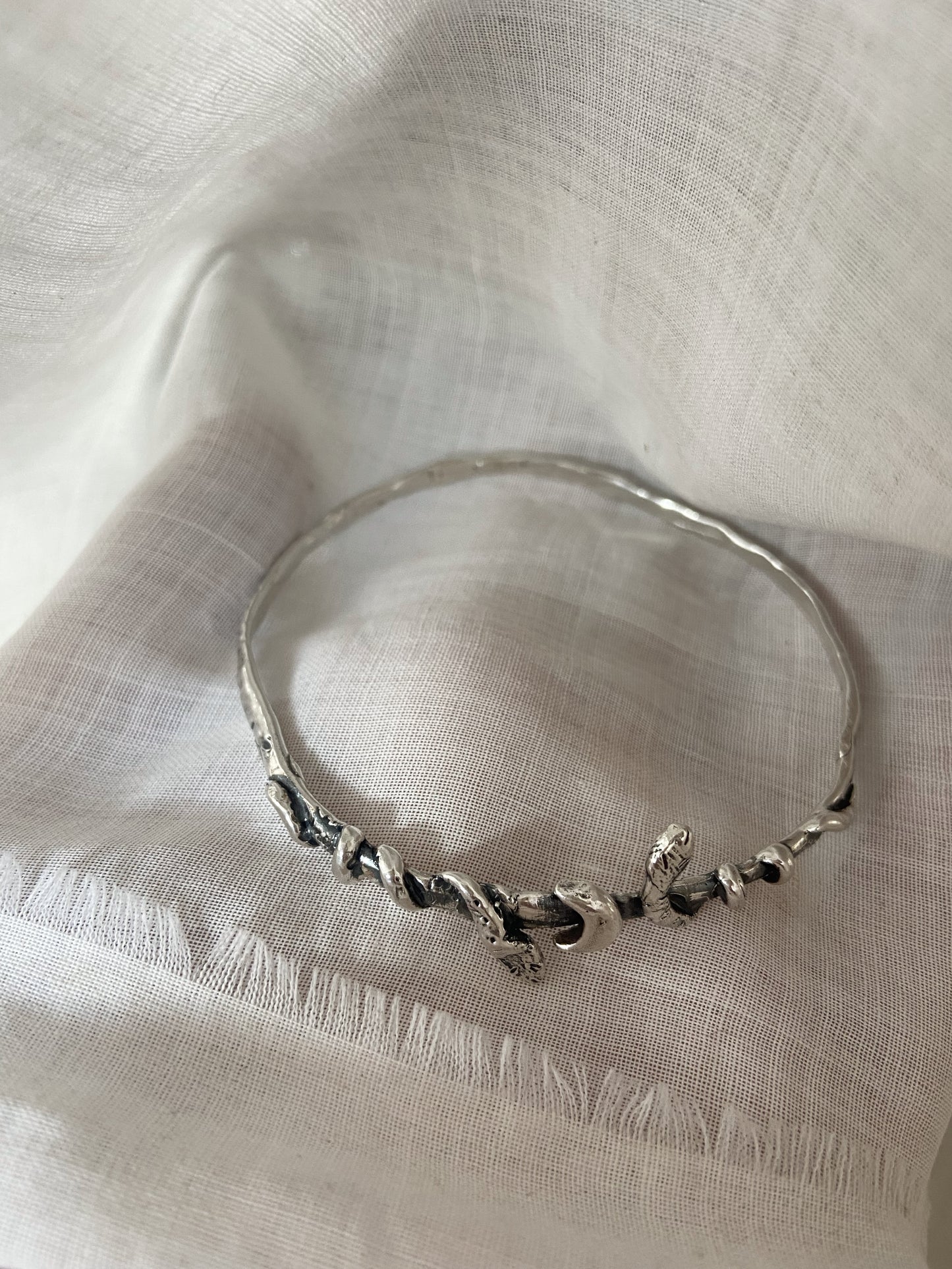 MOON LAND 𓆙 BANGLE
