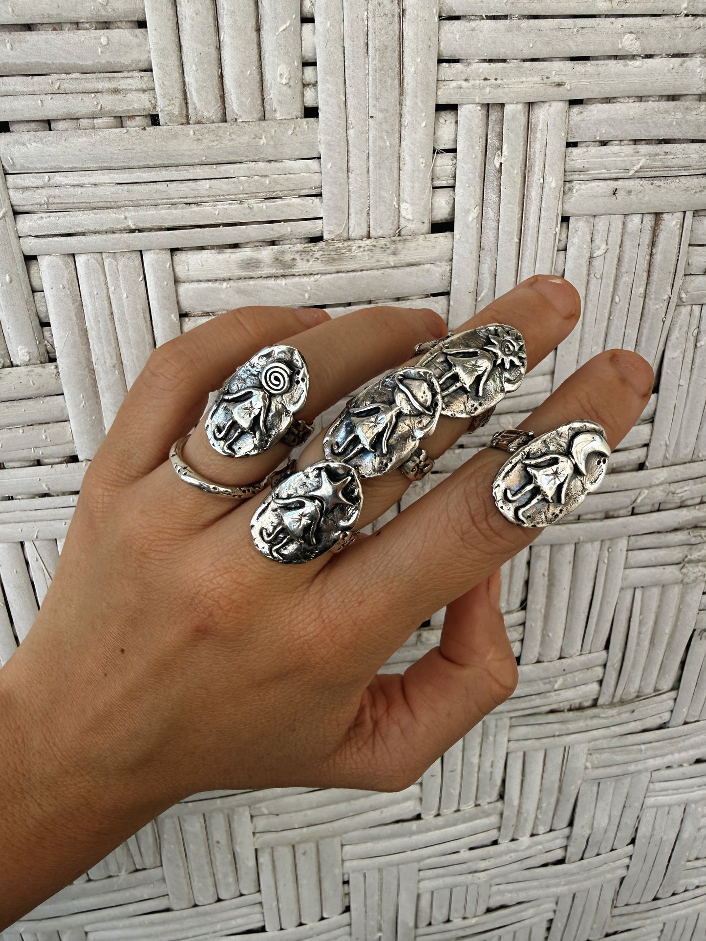 COSMO GIRL RING
