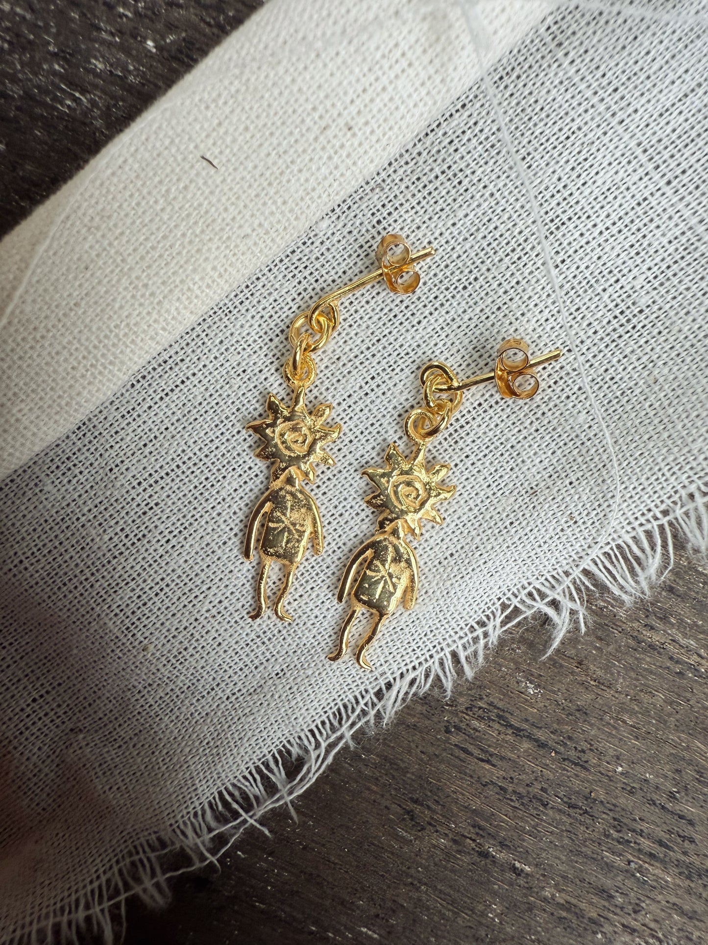 SUN MAN EARRINGS GOLD