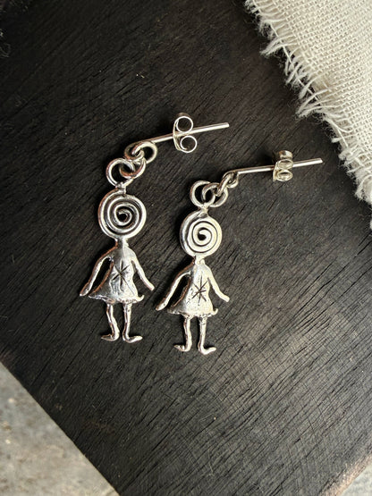 DIZZY GIRL EARRINGS