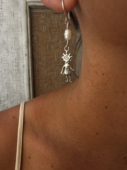 SUN GIRL PEARL DROP