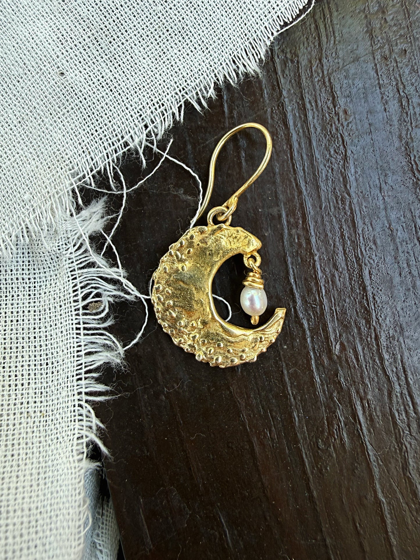 PEARLY MOON DANCE GOLD