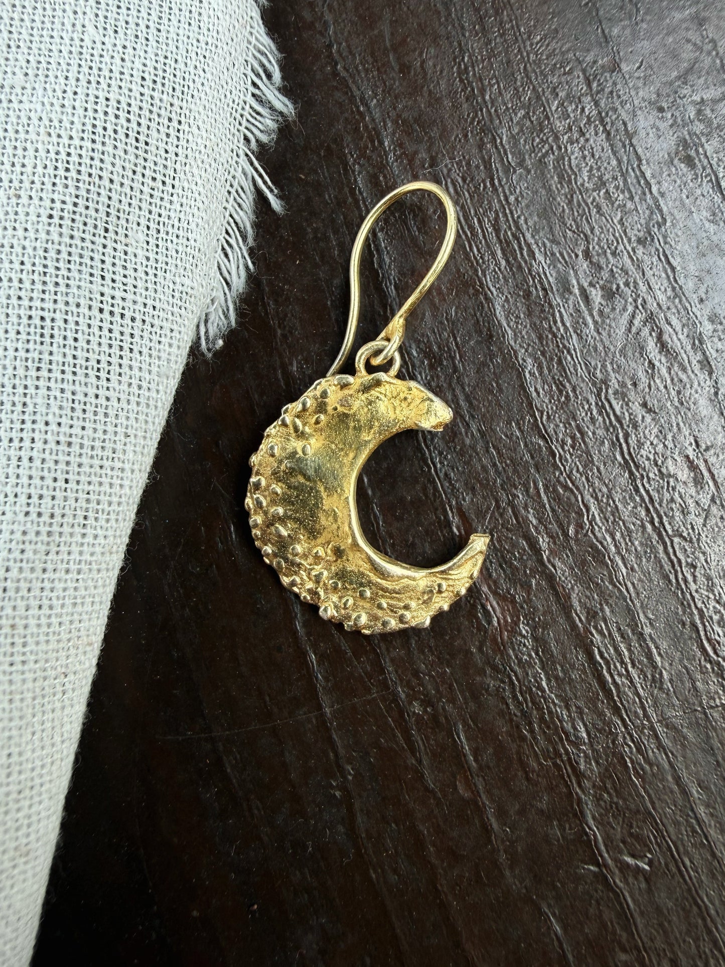 MOON DANCE GOLD