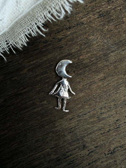 MOON GIRL STUD