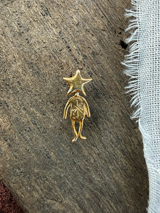 STAR MAN STUD GOLD