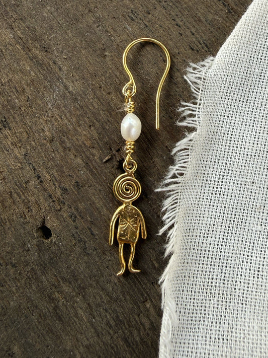 DIZZY MAN PEARL DROP GOLD