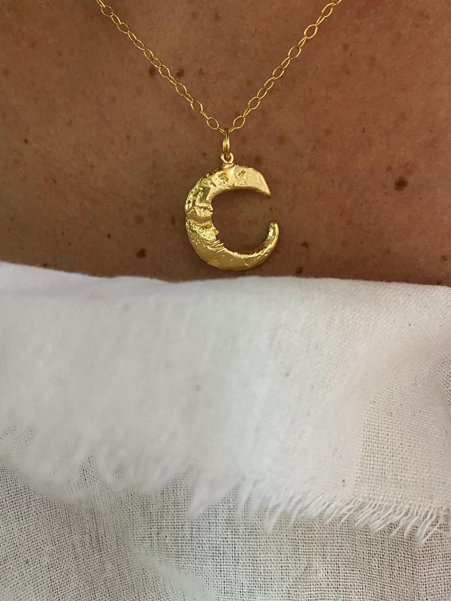 MINKY MOON GOLD