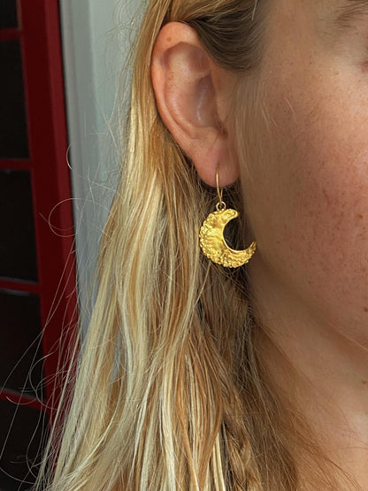 MOON DANCE  GOLD