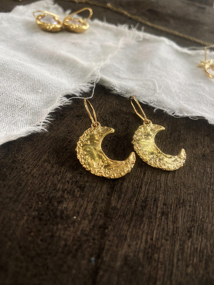 MOON DANCE  GOLD