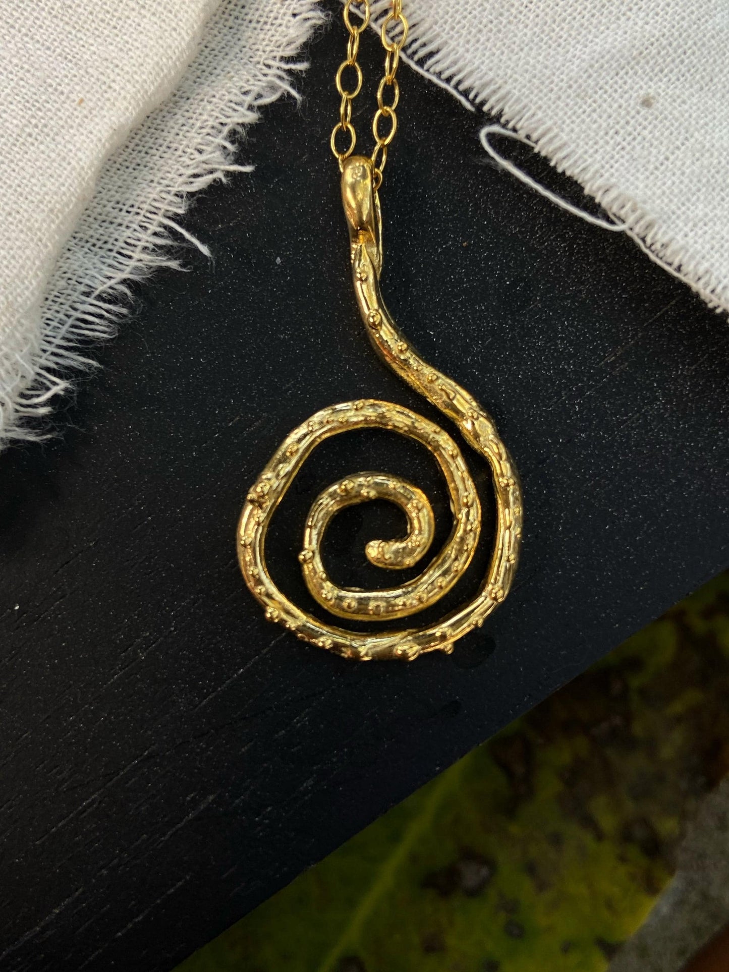 TWIRL  GOLD