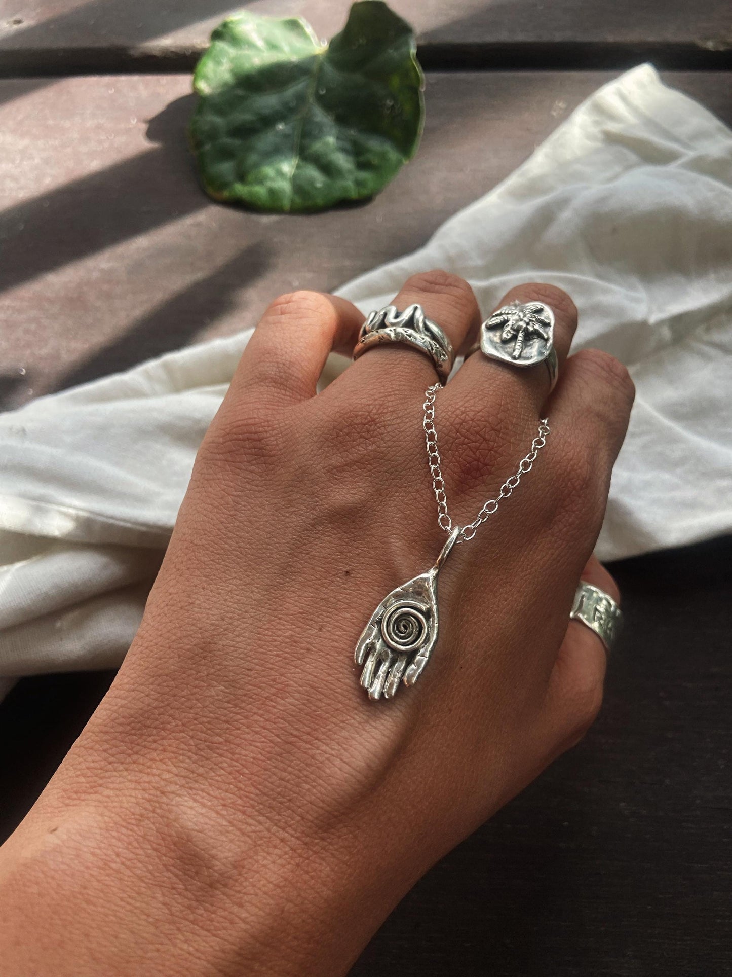 ARTIST PALM