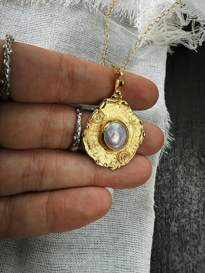 TREASURE TOKEN GOLD