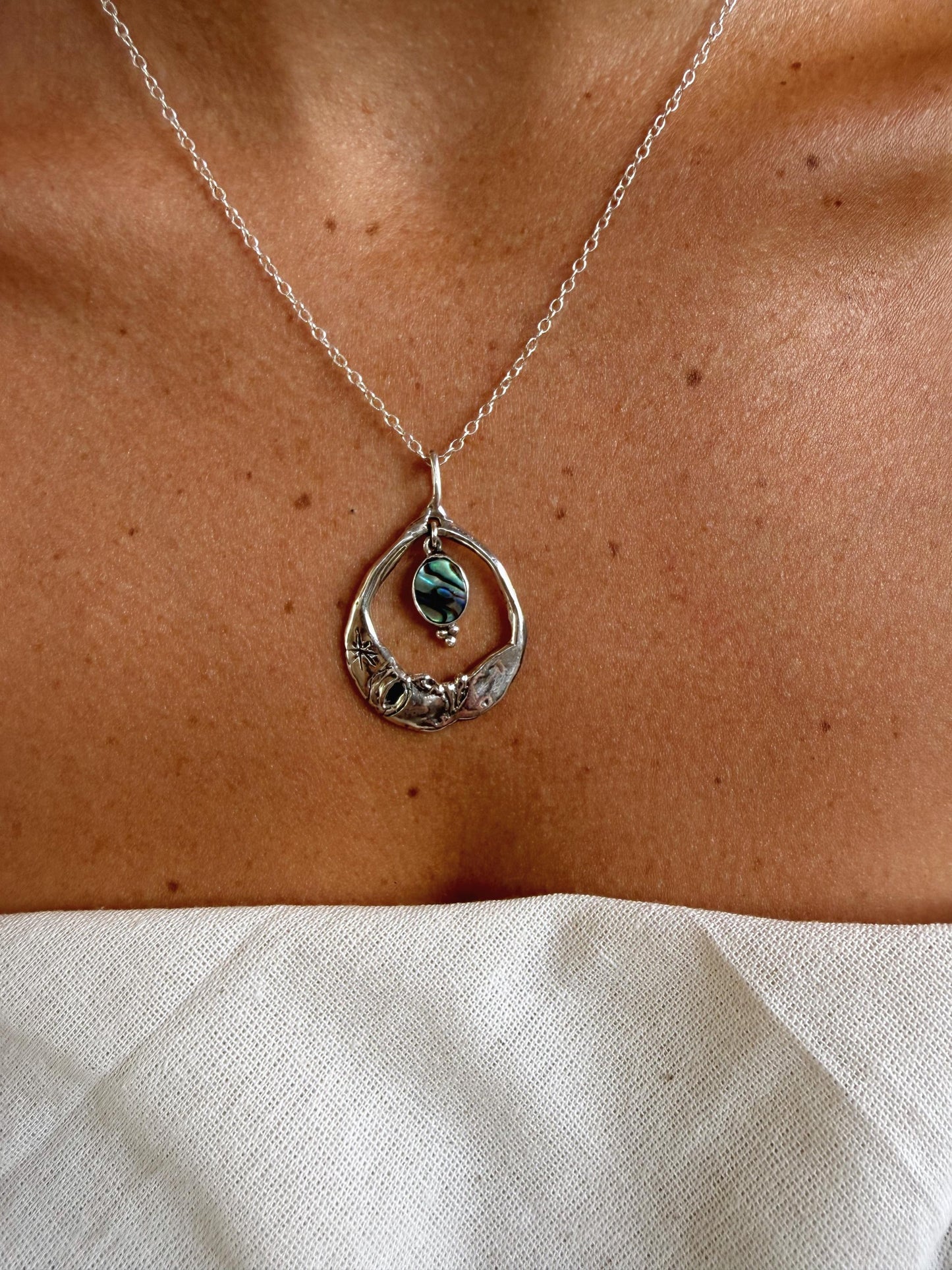 SEA MOONSWING