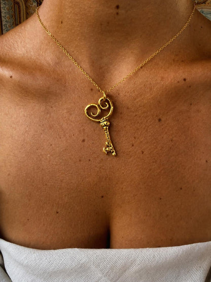 LOVERS LOCK GOLD
